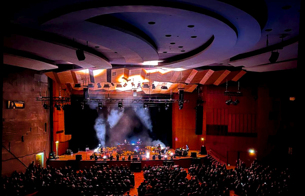 Kruder & Dorfmeister spielen die K&D Sessions live im Beethovensaal der Liederhalle in Stuttgart