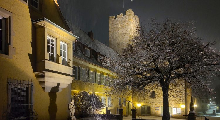 Schnee in Lauffen am Neckar. Hier ist die Burg zu sehen. Der digitale Rückblick auf den Januar folgt hinter dem Bild.